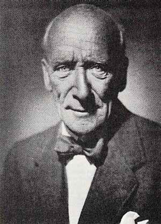 A photo of early twentieth century horror author Algernon Blackwood.